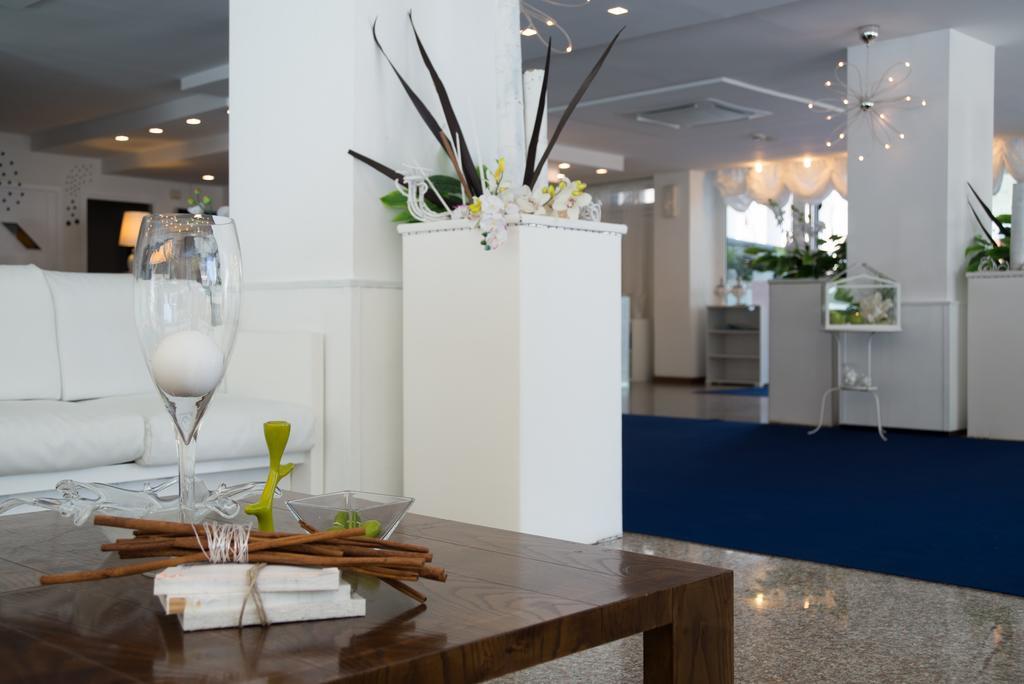 Hotel Bel Air 里乔内 外观 照片